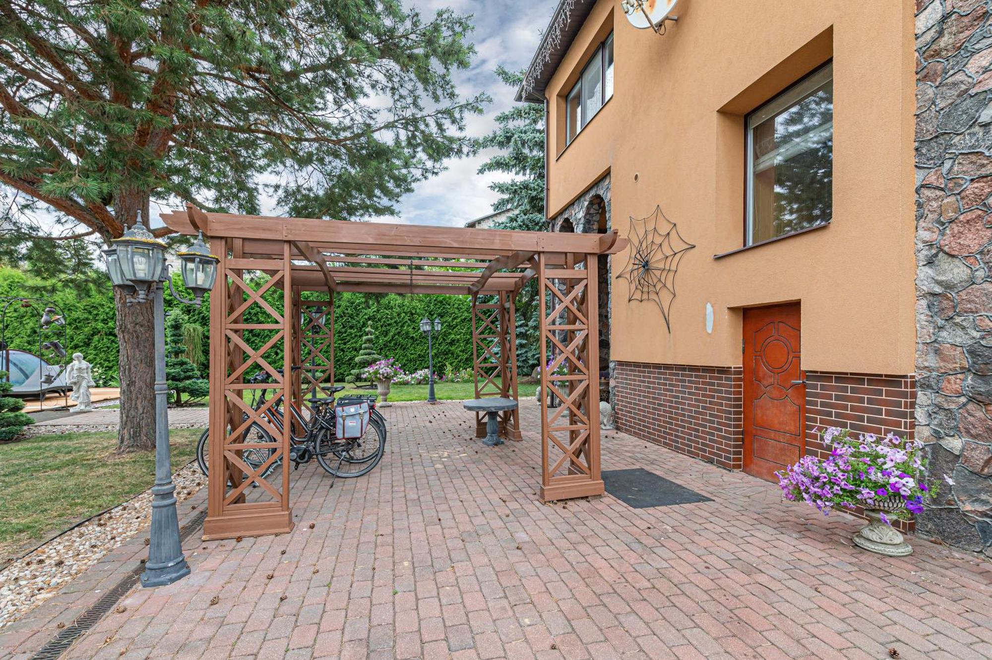 Spacious Studio Apartment By Polo Apartments Kaunas Exterior foto